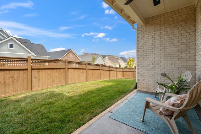 2612 Buckner Ln, Thompsons Station, TN 37179