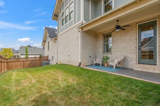 2612 Buckner Ln, Thompsons Station, TN 37179