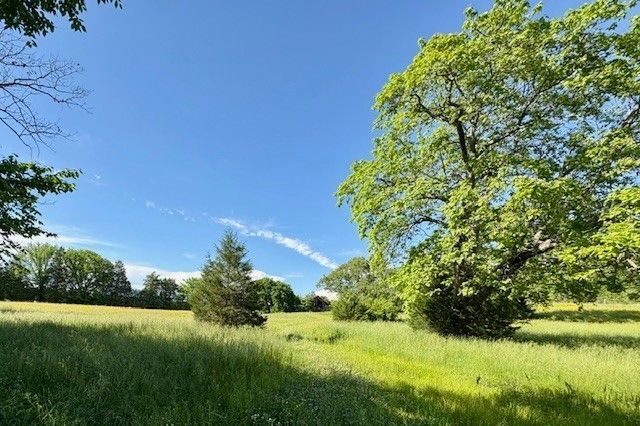 1 Topsy Store Rd, Waynesboro, TN 38485