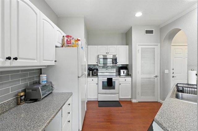860 N ORANGE AVENUE 177, Orlando, FL 32801