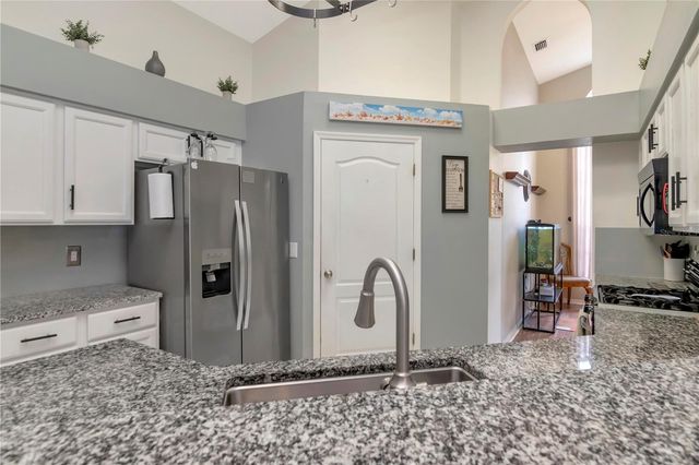 18210 SWEET JASMINE DRIVE, Tampa, FL 33647