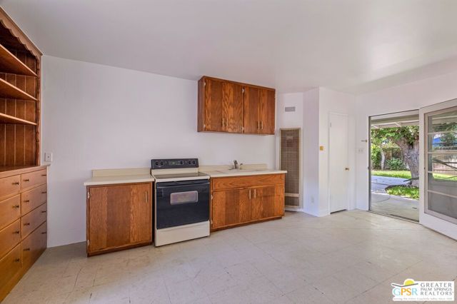 3925 Aden Way, Riverside, CA 92504