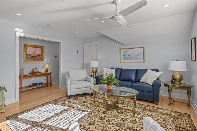 59 Travelers Court, East Greenwich, RI 02818