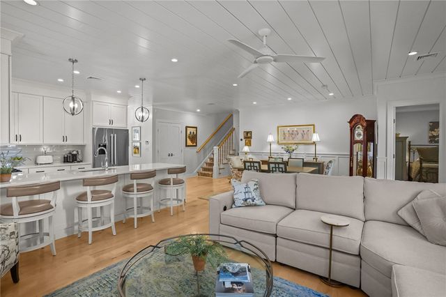 59 Travelers Court, East Greenwich, RI 02818