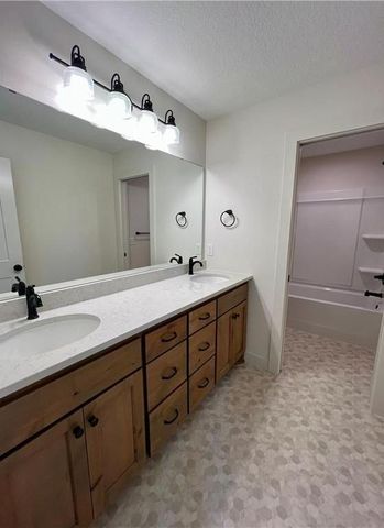 4054 Arbor Drive, Woodbury, MN 55125