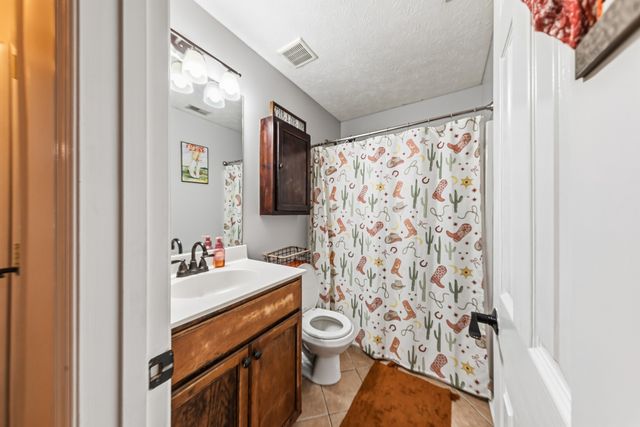 699 Puckett Rd, Watertown, TN 37184