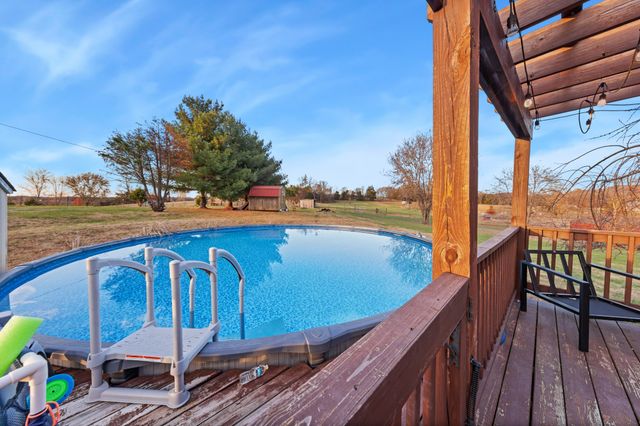 699 Puckett Rd, Watertown, TN 37184