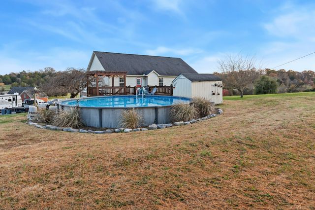 699 Puckett Rd, Watertown, TN 37184