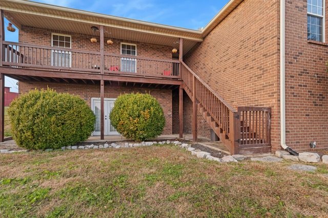 699 Puckett Rd, Watertown, TN 37184