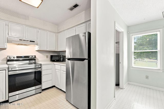 2730 S 17th Street Apt D, Wilmington, NC 28412