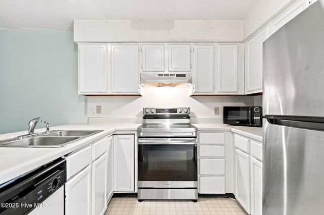 2730 S 17th Street Apt D, Wilmington, NC 28412
