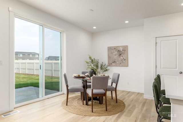 14731 Wing Spread Dr, Caldwell, ID 83607