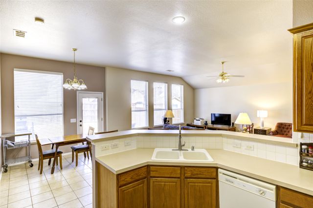 1703 Birch Lane, Corinth, TX 76210