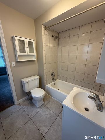1706 Thomaston Avenue 2, Waterbury, CT 06704