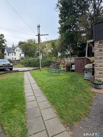 1706 Thomaston Avenue 2, Waterbury, CT 06704