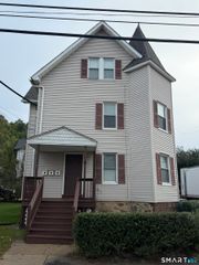1706 Thomaston Avenue 2, Waterbury, CT 06704