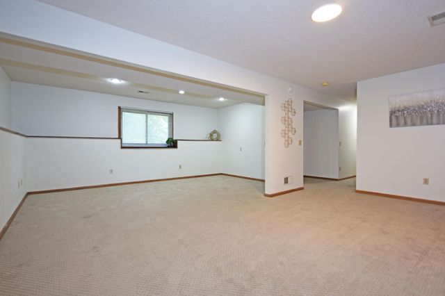 5506 Prospect Avenue, White Bear Twp, MN 55110