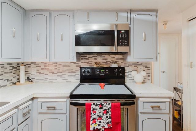 9731 RAINBOW LANE, Port Richey, FL 34668