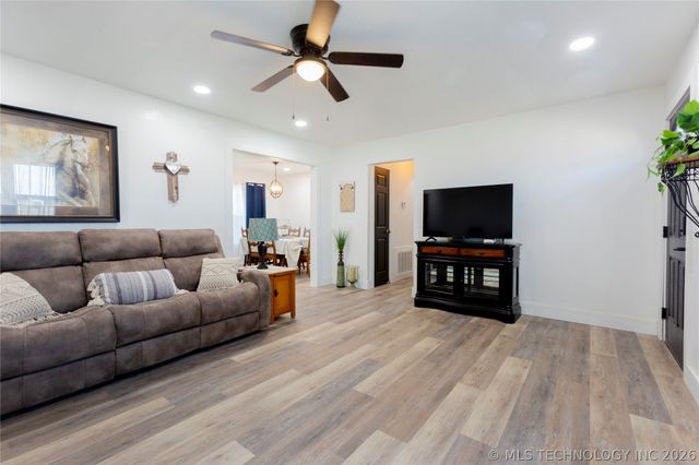 2710 Hardy Springs Road, Mcalester, OK 74501