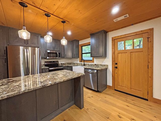 251 Walnut Rd, Blairsville, GA 30512