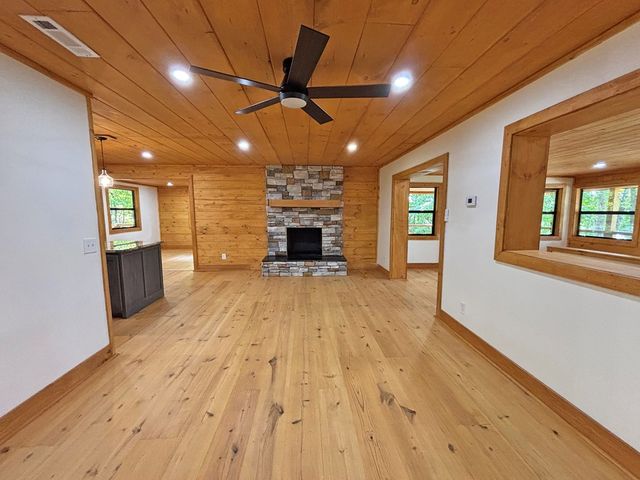251 Walnut Rd, Blairsville, GA 30512
