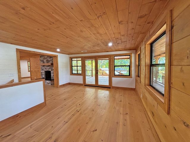 251 Walnut Rd, Blairsville, GA 30512