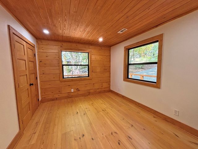 251 Walnut Rd, Blairsville, GA 30512