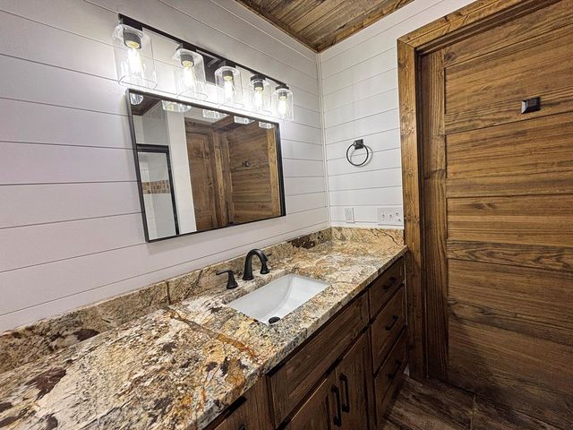 251 Walnut Rd, Blairsville, GA 30512