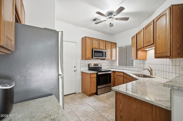 1015 S VAL VISTA Drive 28, Mesa, AZ 85204