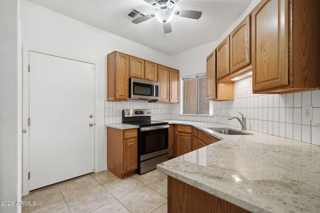 1015 S VAL VISTA Drive 28, Mesa, AZ 85204