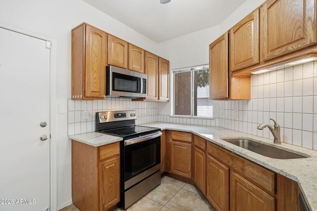 1015 S VAL VISTA Drive 28, Mesa, AZ 85204
