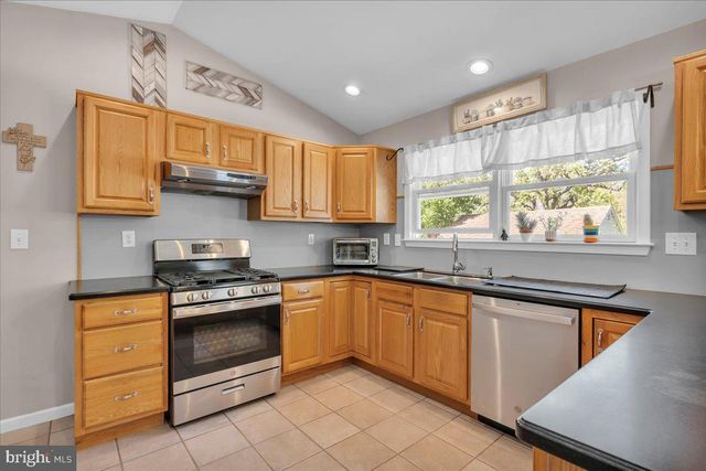 1736 MAGNOLIA RD, Vineland, NJ 08360