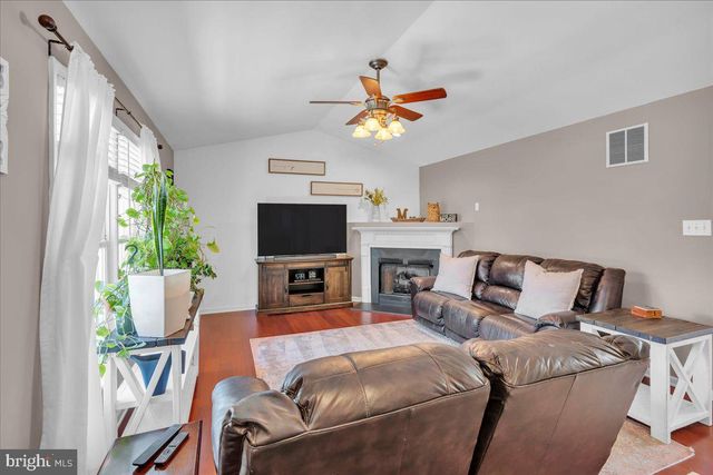 1736 MAGNOLIA RD, Vineland, NJ 08360