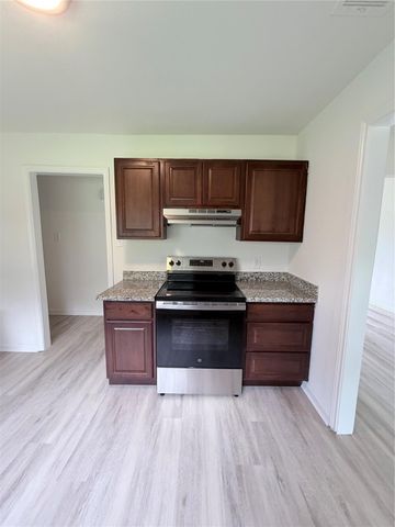 8837 Oak Knoll Lane, Houston, TX 77078