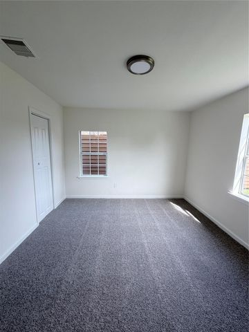 8837 Oak Knoll Lane, Houston, TX 77078