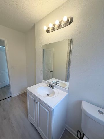 8837 Oak Knoll Lane, Houston, TX 77078