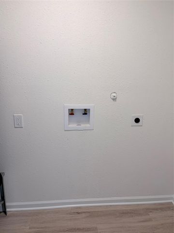 8837 Oak Knoll Lane, Houston, TX 77078