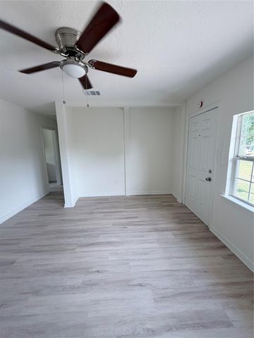 8837 Oak Knoll Lane, Houston, TX 77078