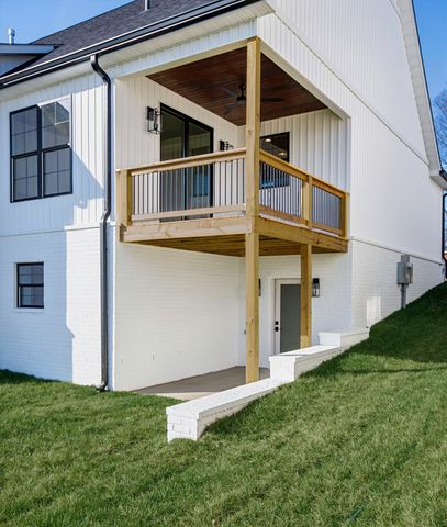 534 Saffron Lane, Versailles, KY 40383