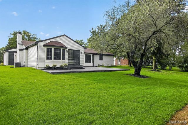 11136 Bellwood Drive, Plymouth, MI 48170