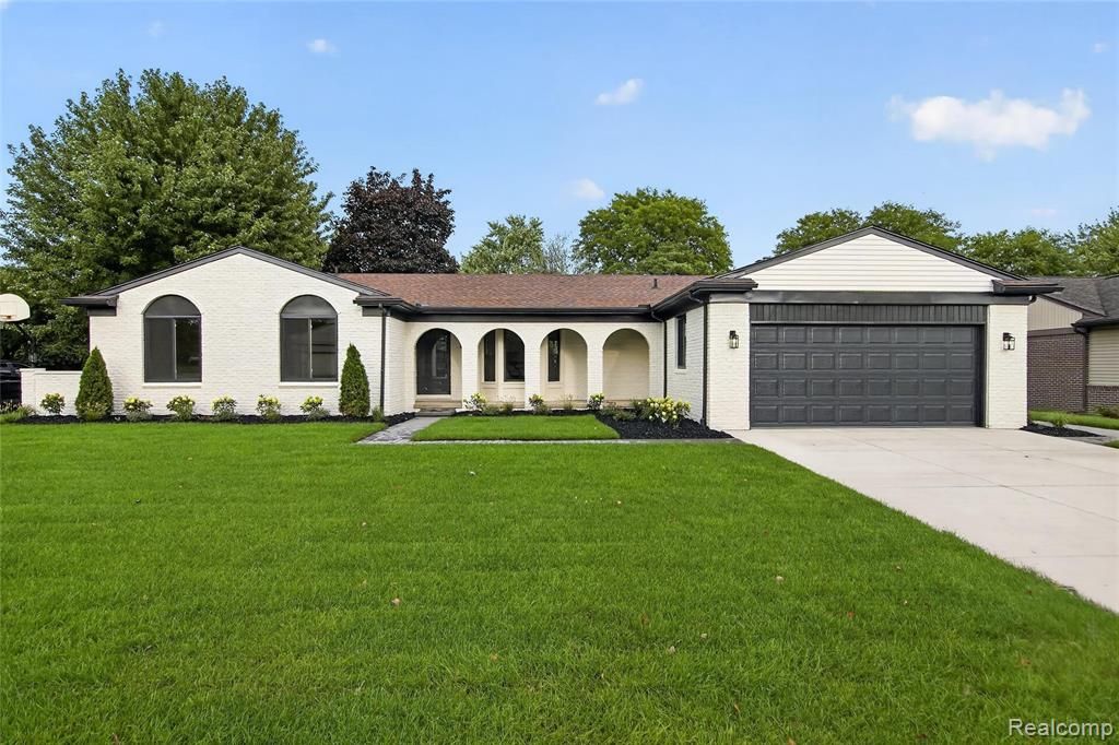 11136 Bellwood Drive, Plymouth, MI 48170