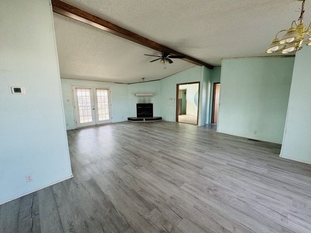 600 Temple Hall Highway, Granbury, TX 76049