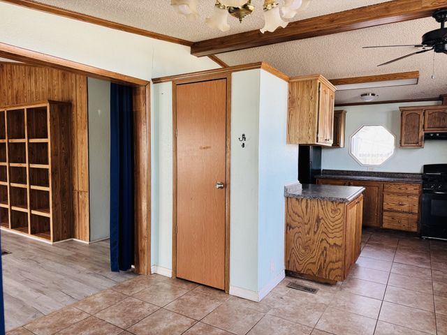 600 Temple Hall Highway, Granbury, TX 76049