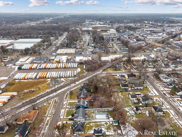 318 Wesley Street Se, City Of Wyoming, MI 49548