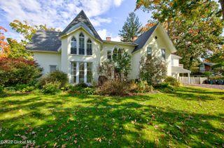21 Park Place 2, Saratoga Springs, NY 12866