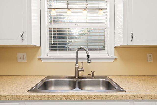 50 High Timber Drive, Maumelle, AR 72113