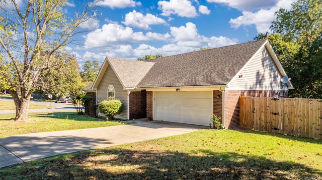 50 High Timber Drive, Maumelle, AR 72113