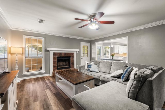 50 High Timber Drive, Maumelle, AR 72113