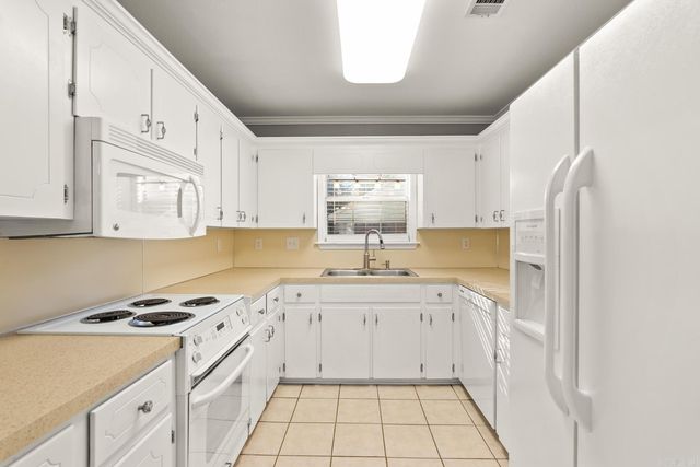 50 High Timber Drive, Maumelle, AR 72113