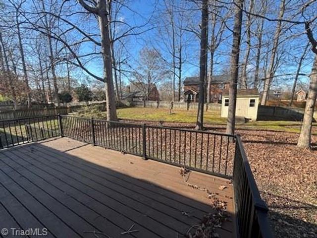 1725 Huntington Woods Court, Winston-salem, NC 27103